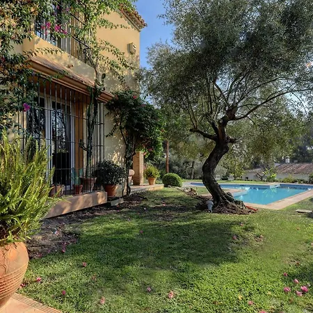 In Great Location Villa
